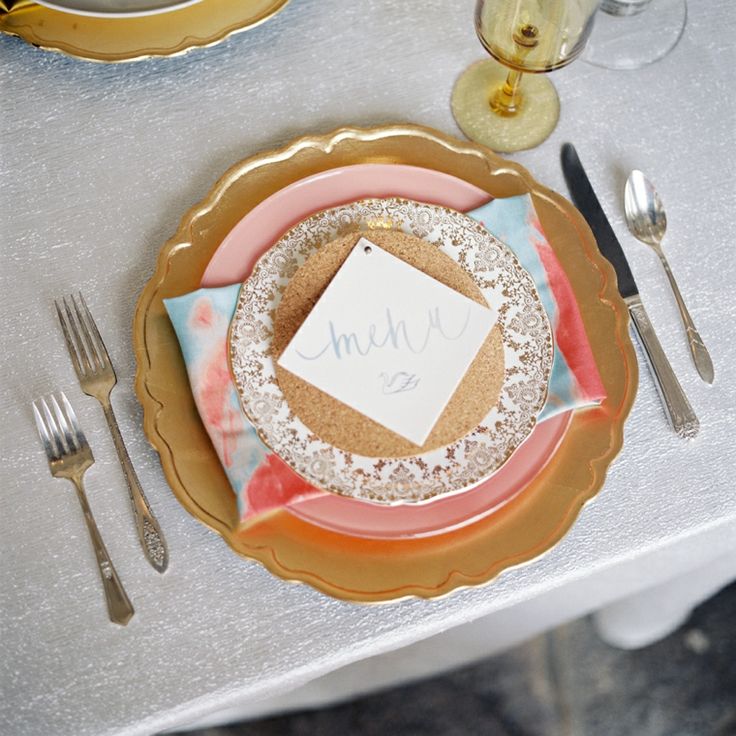 Dishie Rentals vintage china
